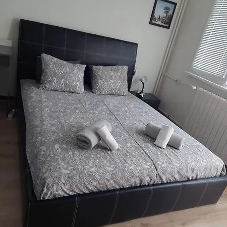 Supernova Apartment *